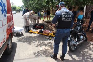 Motociclista bate na traseira de carro em Nova Andradina