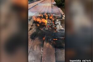 VÍDEO: ponte é destruída por vândalos no rio Anhanduí