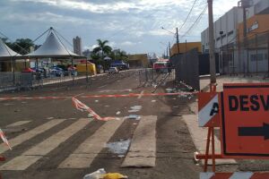 Repórter Top: após folia de Carnaval, sujeira toma conta das ruas em Campo Grande