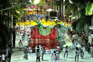 MS tem carnaval garantido, mas duas cidades trocam folia por serviços públicos