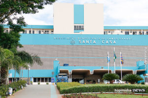 Homem baleado na nuca segue internado e aguarda cirurgia na Santa Casa