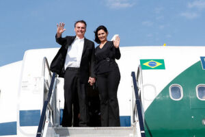 Bolsonaro quer aproveitar ida à Europa para achar família na Itália