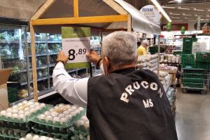 Procon-MS reduz preços de produtos essenciais em supermercados; ovo de novo na lista