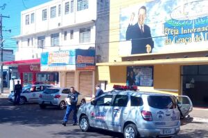 Líderes religiosos desrespeitam decreto e Guarda Municipal fecha duas igrejas
