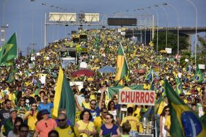 Bolsonaristas convocam protestos de rua para 5 de abril e miram prefeitos e governadores