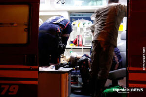 Homem é esfaqueado na cabeça durante briga com dono de bar no Paulo Coelho