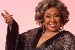 Alcione fará live solidária no dia dia 20 de abril