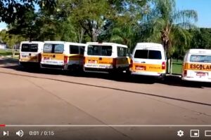 VÍDEO: motoristas de vans escolares fazem carreata com pedido de socorro durante pandemia