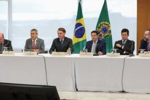 Crítica de Bolsonaro, Janaína Paschoal diz: 'Vídeo de reunião reelege o presidente'