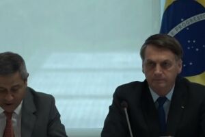 Bolsonaro divulga nota sobre vídeo 'proibidão' e acredita que inquérito será arquivado