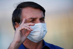 Bolsonaro continua positivo para o novo coronavírus