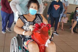 VÍDEO: com três doenças e 26 dias de CTI, dona Sônia venceu a covid e garante: 'foi Deus'