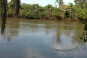 Bombeiros procuram pescador que sumiu em rio há três dias em Deodápolis
