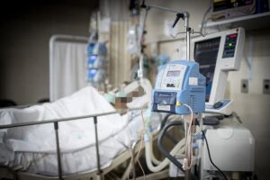 Pandemia da 'gripezinha' já matou 108 mil pessoas no Brasil