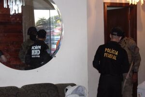 Polícia Federal deflagra Operação Caixa Forte e cumpre mandados de prisão em MS