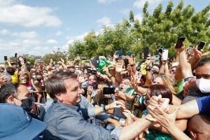 Bolsonaro repete que governo não conseguirá pagar o auxílio de R$ 600tão