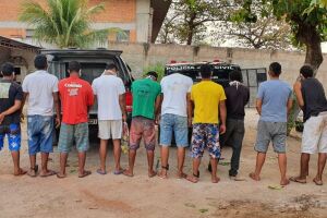 Se gritar pega ladrão: polícia prende dez fugitivos que ameaçavam agente