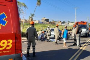 Rapaz morre após bater moto em carro no Estrela do Sul