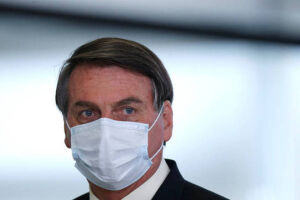 Bolsonaro diz que Brasil foi o melhor a lidar com a crise na pandemia