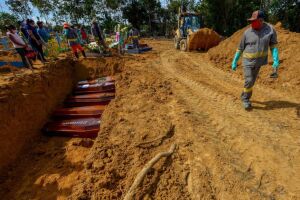 Brasil chega aos 145 mil mortos pela covid-19 nesta sexta-feira