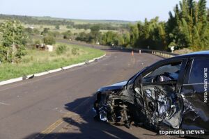 Motorista capota carro, idosa é arremessada por 10 metros e morre em rodovia