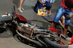 Vítima tem pé arrancado em batida entre caminhonete e motocicleta em Paraíso das Águas