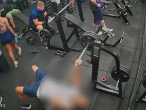 Ronald chegou a ser socorrido, mas não resistiu; câmera de segurança registrou momento do acidente