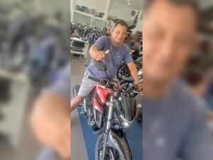 A v&iacute;tima chegou a ser jogada contra uma placa de sinaliza&ccedil;&atilde;o durante a batida