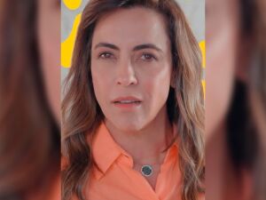 Senadora de MS afirma ter sido chamada de 'traidora' ap&oacute;s se afastar do ex-presidente e diz que escolheu ficar ao lado de mulheres e fam&iacute;lias do estado