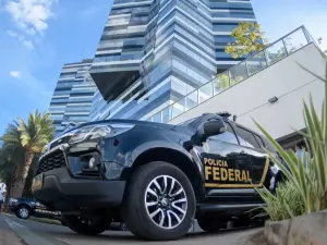 Em nota conjunta, 11 diretores repudiaram os ataques contra a corpora&ccedil;&atilde;o e manifestaram apoio ao diretor-geral e ao diretor de Intelig&ecirc;ncia