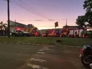 Equipes do Corpo de Bombeiros foram acionadas, junto com a Pol&iacute;cia Militar, para atender o caso, mas, ao chegar, a v&iacute;tima j&aacute; estava sem sinais vitais