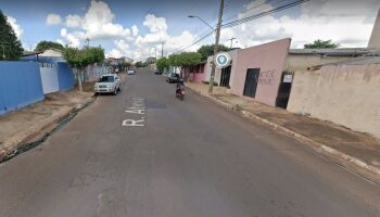 Trio dá tiros em frente a Tabacaria do bairro Moreninhas e vai preso