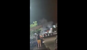 PM usa gás e bala de borracha para dispersar multidão aglomerada em Ribas (vídeo)