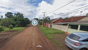 Bêbado e com CNH vencida, motorista capota veículo na Vila Bordon