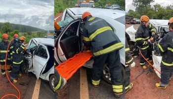 Acidente entre carro e caminhonete deixa um morto em Água Clara (vídeo)