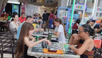 Mulheres são únicas ganhadoras premiação de torneio de xadrez em Dourados
