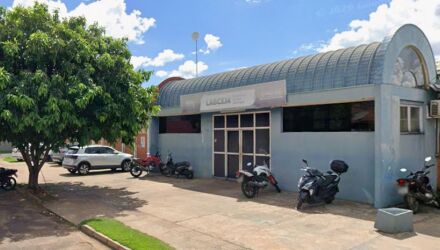 A falta dos materiais estaria ligada ao calote da prefeitura em fornecedores 