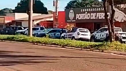 O suspeito teria tentado roubar um restaurante na regi&atilde;o do Tarum&atilde;