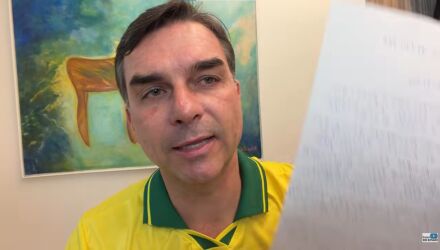Na mensagem, o ex-presidente afirma que o filho seria, segundo ele, a melhor op&ccedil;&atilde;o para combater problemas como corrup&ccedil;&atilde;o, viol&ecirc;ncia e empobrecimento no pa&iacute;s