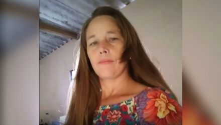 Mulher foi morta a facadas em &Aacute;gua Clara; ex foi preso