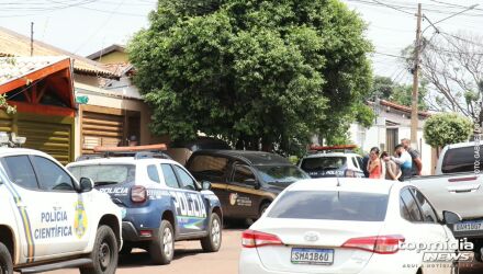 Equipes de socorro fizeram diversas tentativas de reanima&ccedil;&atilde;o, mas menina morreu dentro de casa