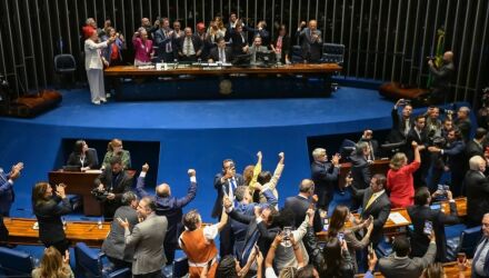 Escala 5x 2 foi aprovada em dois turnos
