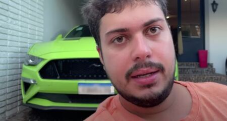 Razuk e o pol&ecirc;mico Ford Mustang que seria rifado