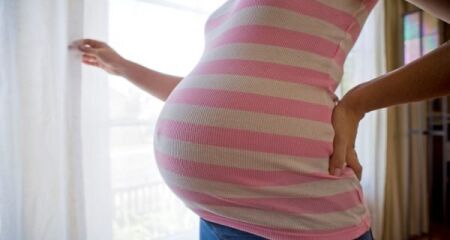 A gestação estava no sétimo mês, quando foi interrompida; os médicos alegaram que o feto não resistiria após o nascimento 