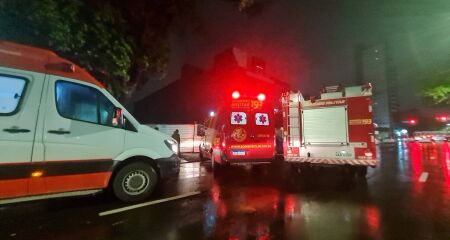 Corpo de bombeiros socorreu as vítimas