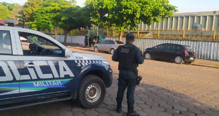 Suspeita resistiu à prisão e precisou ser contida com uso moderado da força