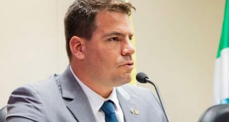 Pr&eacute;-candidato ao Senado, ele demonstrou despreparo para pol&iacute;tica nas elei&ccedil;&otilde;es passadas ao desconhecer o or&ccedil;amento b&aacute;sico do Estado