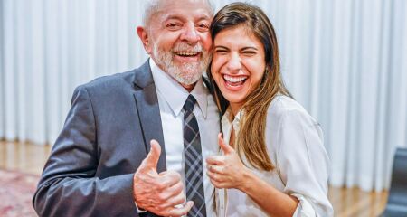 Presidente Lula e a deputada Camila Jara, ambos do PT