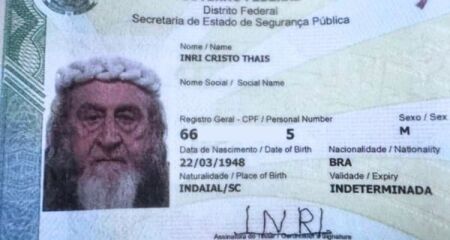 Aos 76 anos, homem que se diz a reencarnação de Jesus usou lei federal e alterou seu nome em documentos oficiais emitidos pelo governo