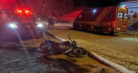Em fuga, motociclista se acidentou na Avenida Porto Seguro, no Jardim Acapulco 